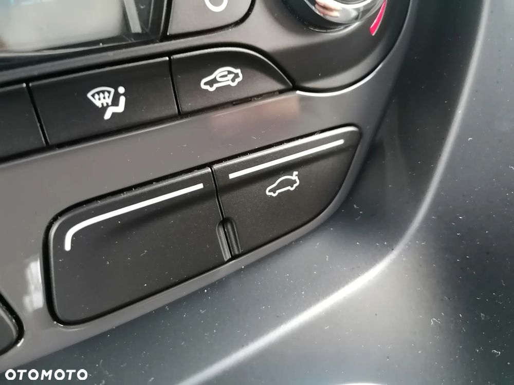 Ford Kuga 2.0 TDCi 4x4 Individual - 27