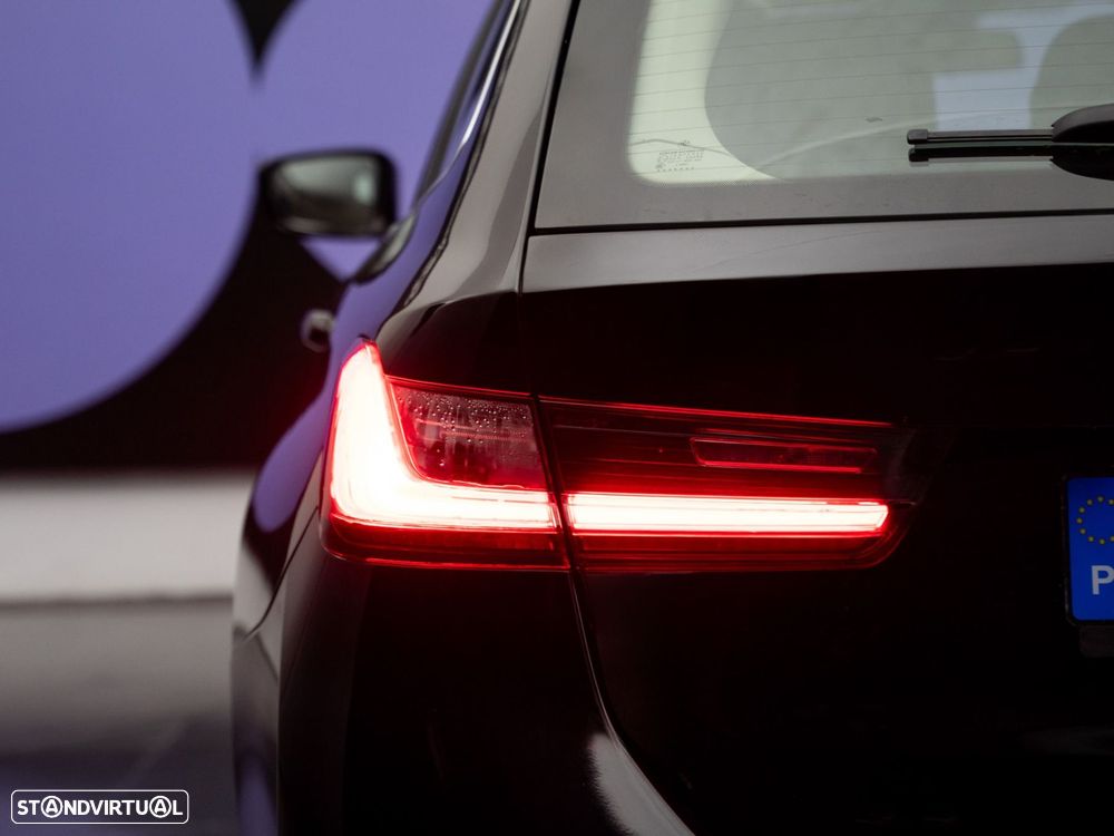 BMW 330 e Auto - 10