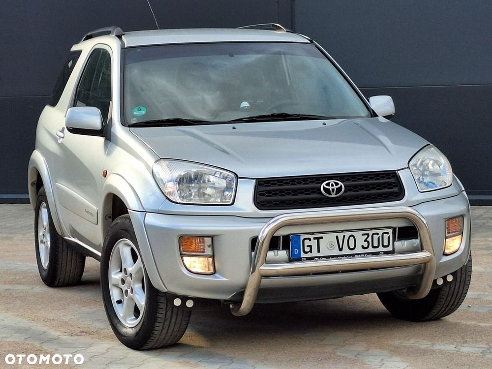 Toyota RAV4 - 1