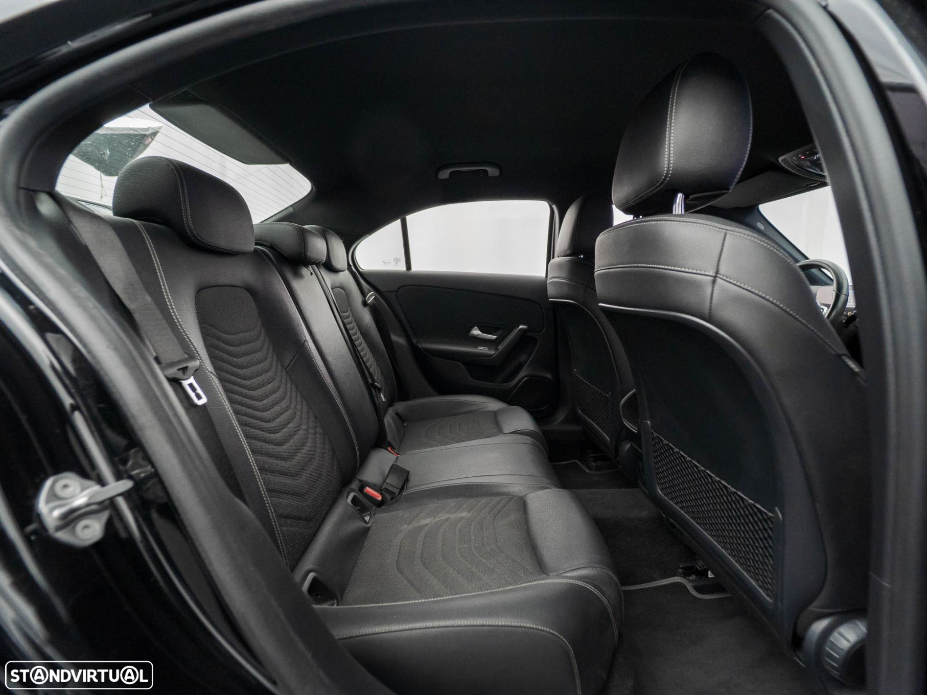 Mercedes-Benz A 250 Limousine e Style Plus - 35