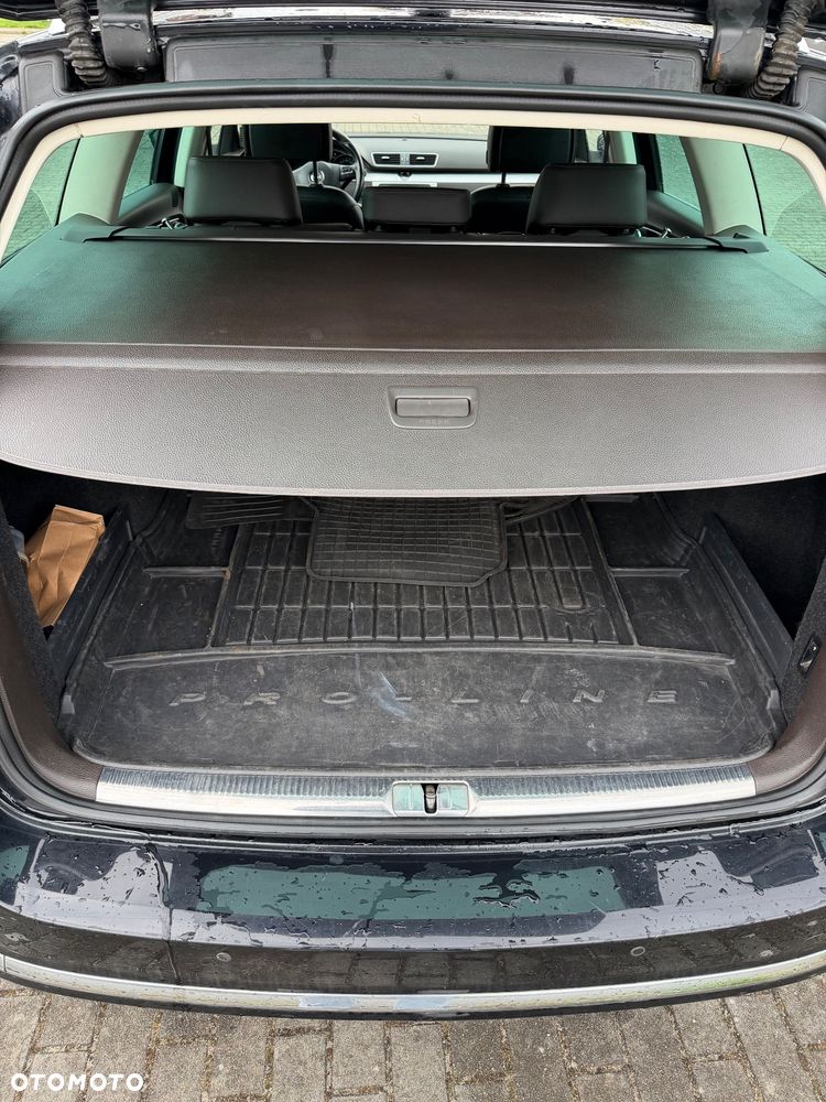 Volkswagen Passat 2.0 TDI Highline - 16