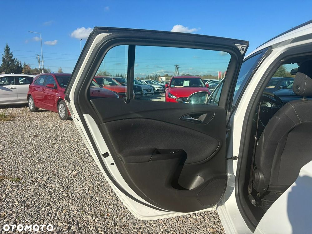Opel Astra - 28