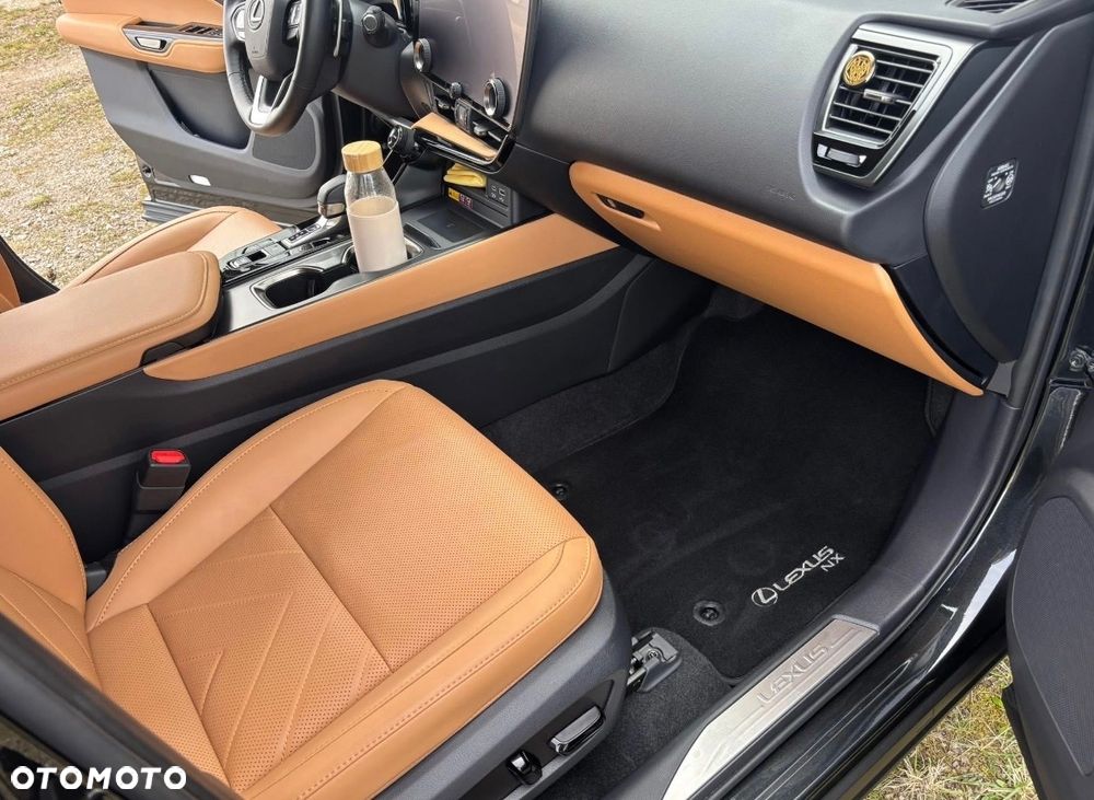 Lexus NX 350h Omotenashi AWD - 8