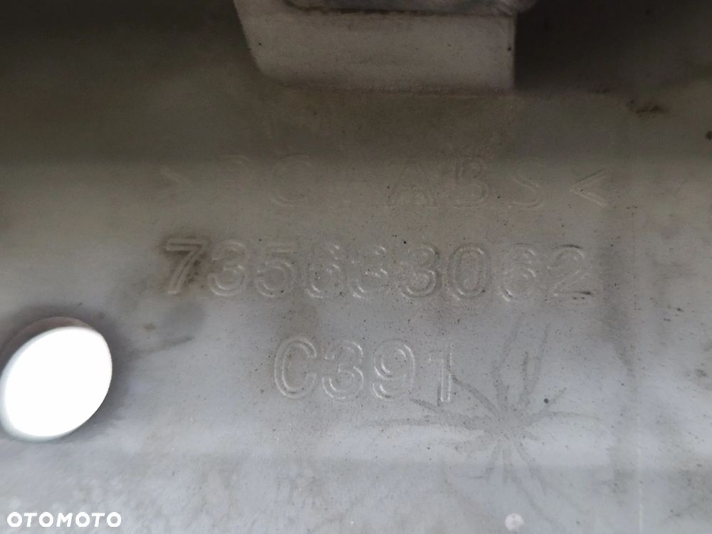 Listwa przedniego zderzaka Fiat 500 ABARTH LIFT FL - 8