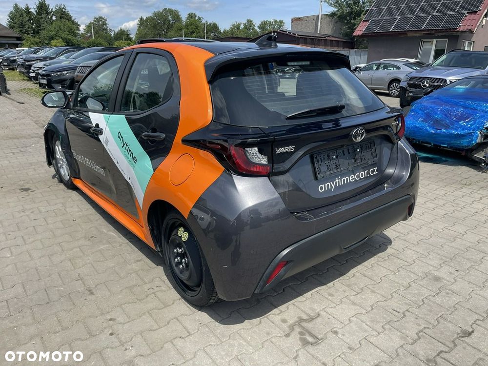 Toyota Yaris 1.5 VVT-i Comfort - 4