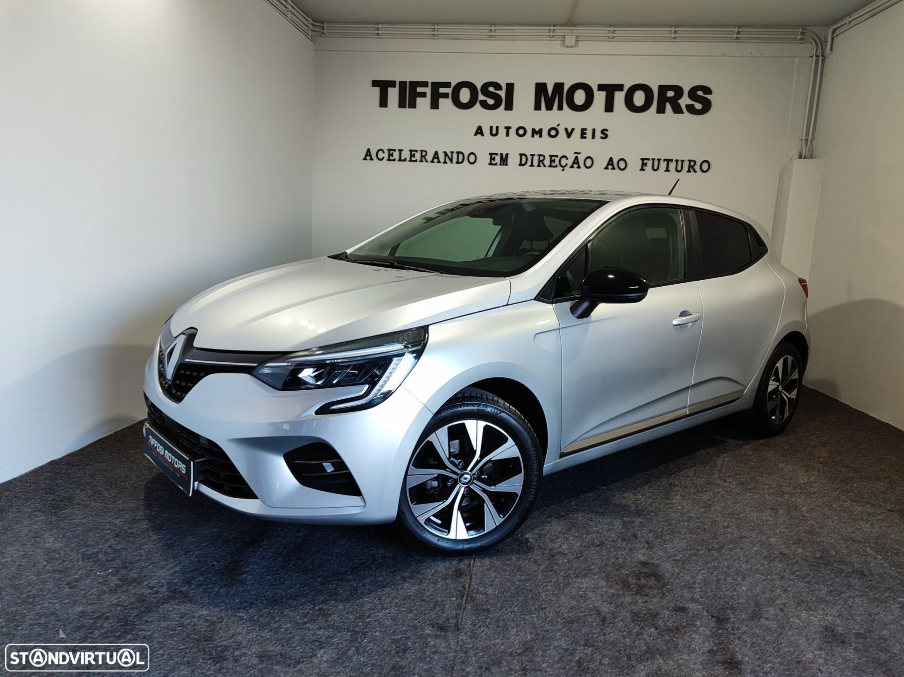 Renault Clio 1.0 TCe Techno Bi-Fuel - 1