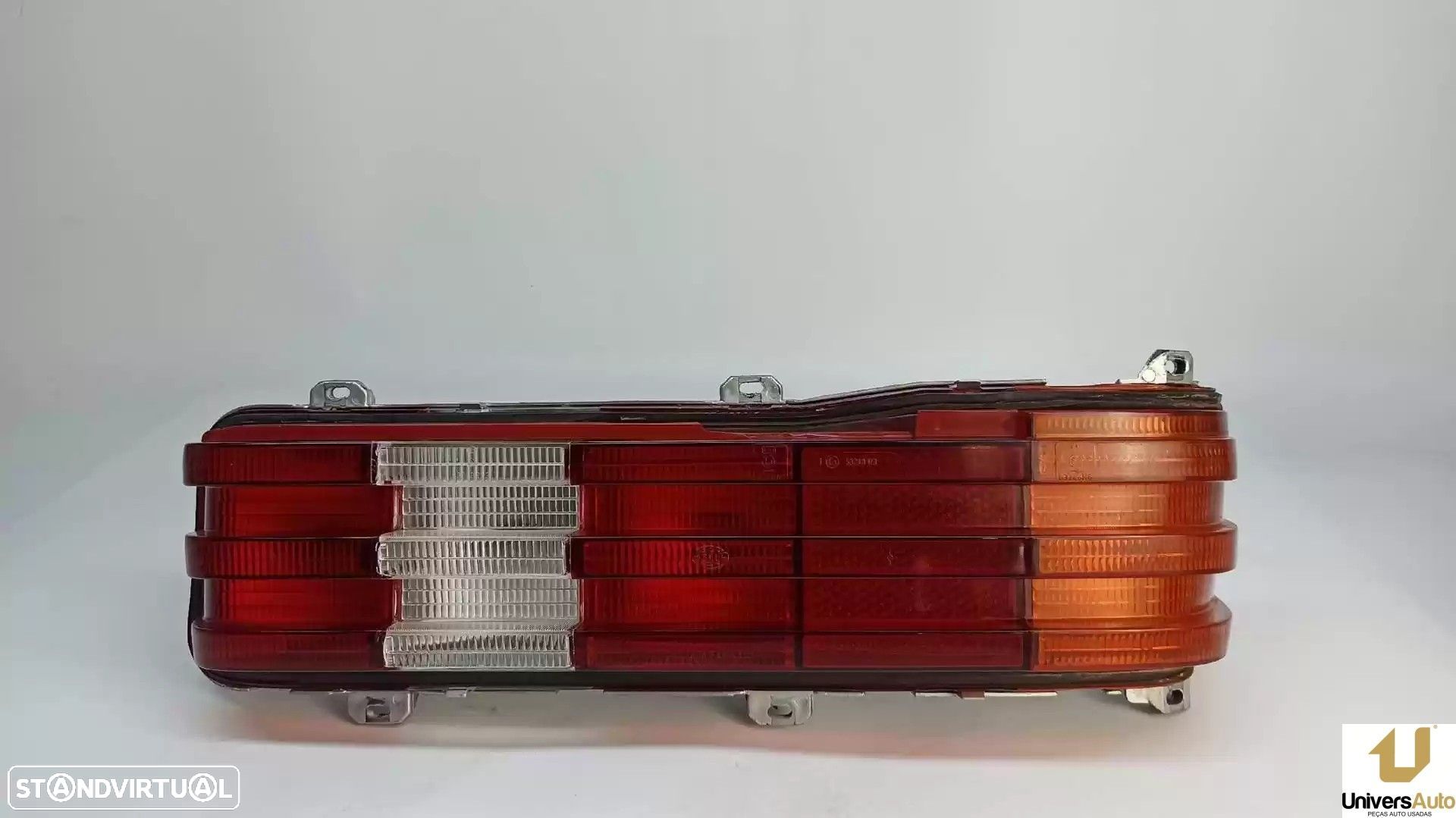 FAROLIM TRASEIRO DIREITO MERCEDES-BENZ SEDAN 1982 -A1238205064 - 1