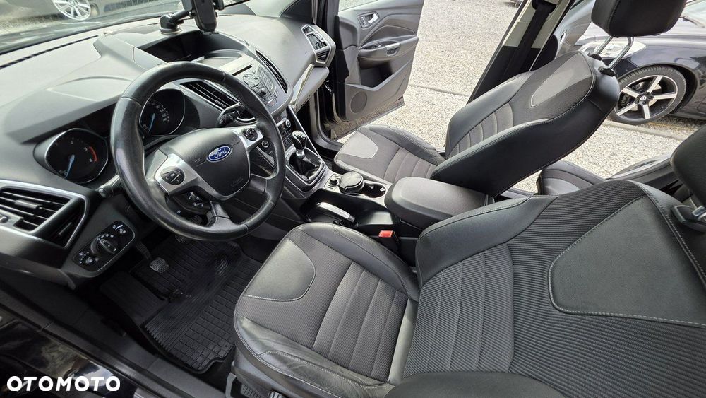 Ford Kuga - 22