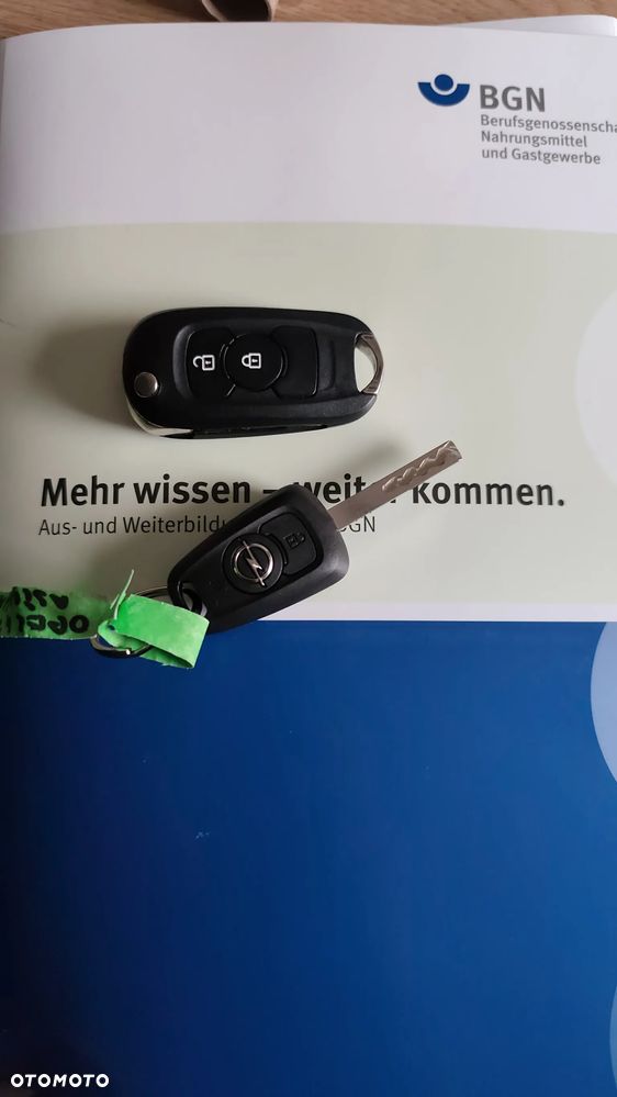 Opel Astra - 18