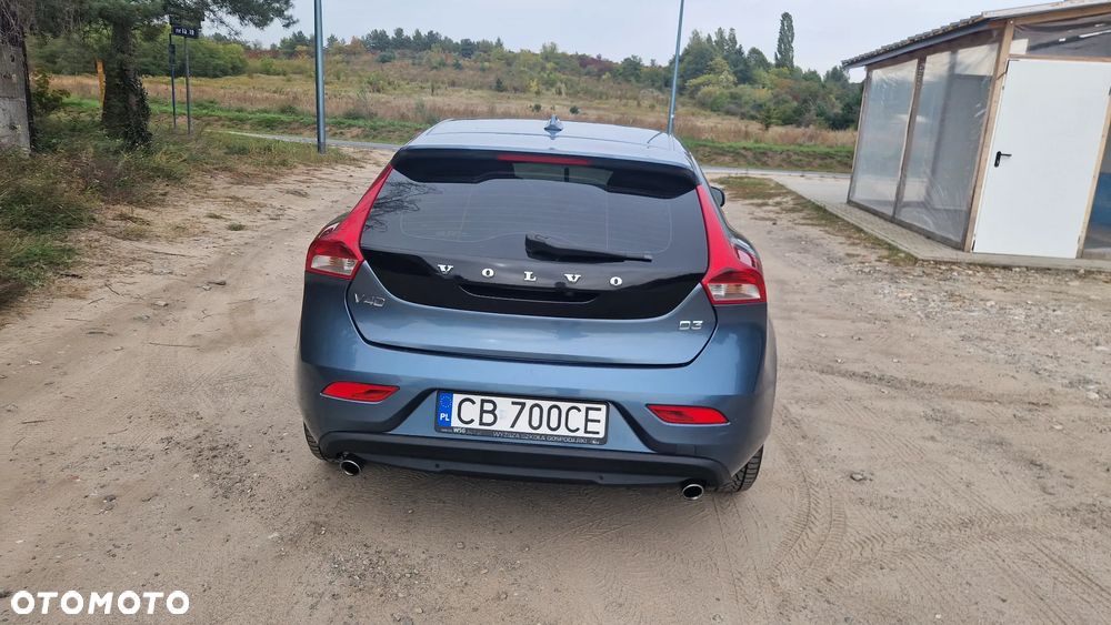 Volvo V40 D3 Momentum - 6