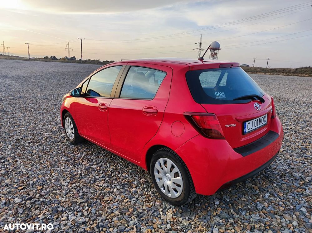 Toyota Yaris 1.3 VVT-i Luna - 4