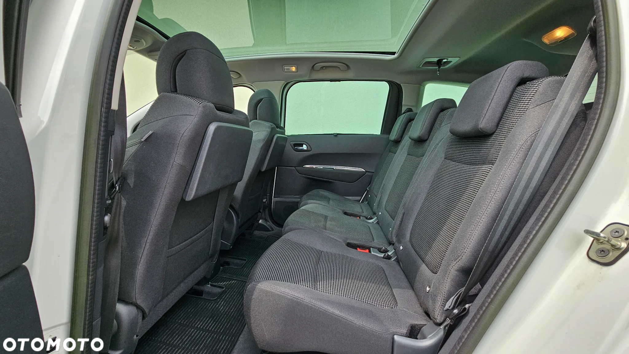 Peugeot 5008 HDI FAP 115 Style - 17