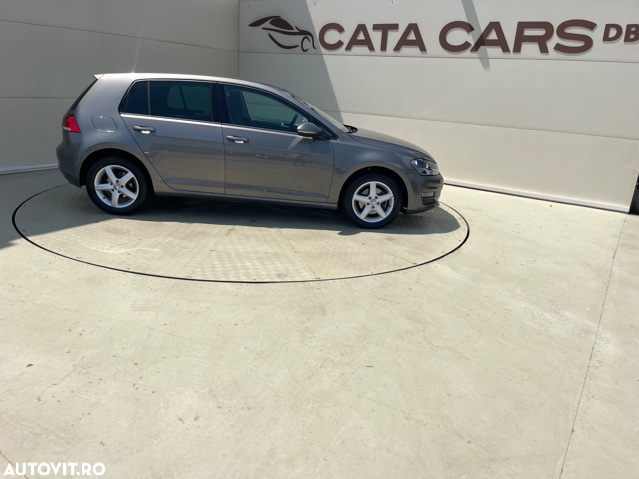Volkswagen Golf 1.2 TSI BlueMotion Technology Comfortline - 19