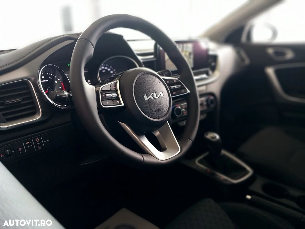 Kia Ceed 1.5 T-GDI 6MT Best - 3