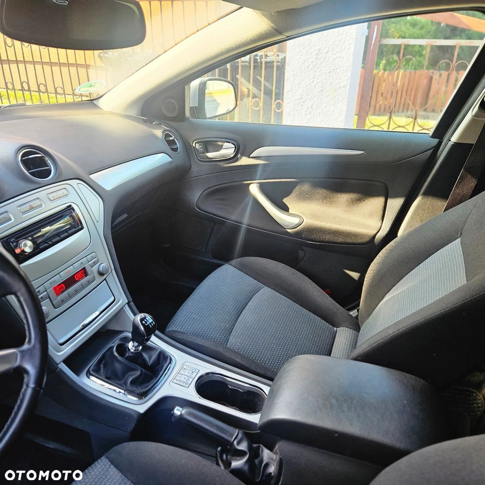 Ford Mondeo SW 2.0 TDCi Business Edition - 13
