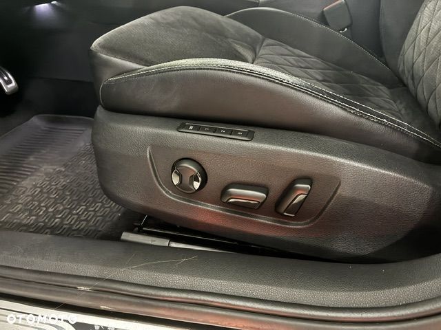 Skoda Superb 2.0 TDI SCR 4x4 Sportline DSG - 36
