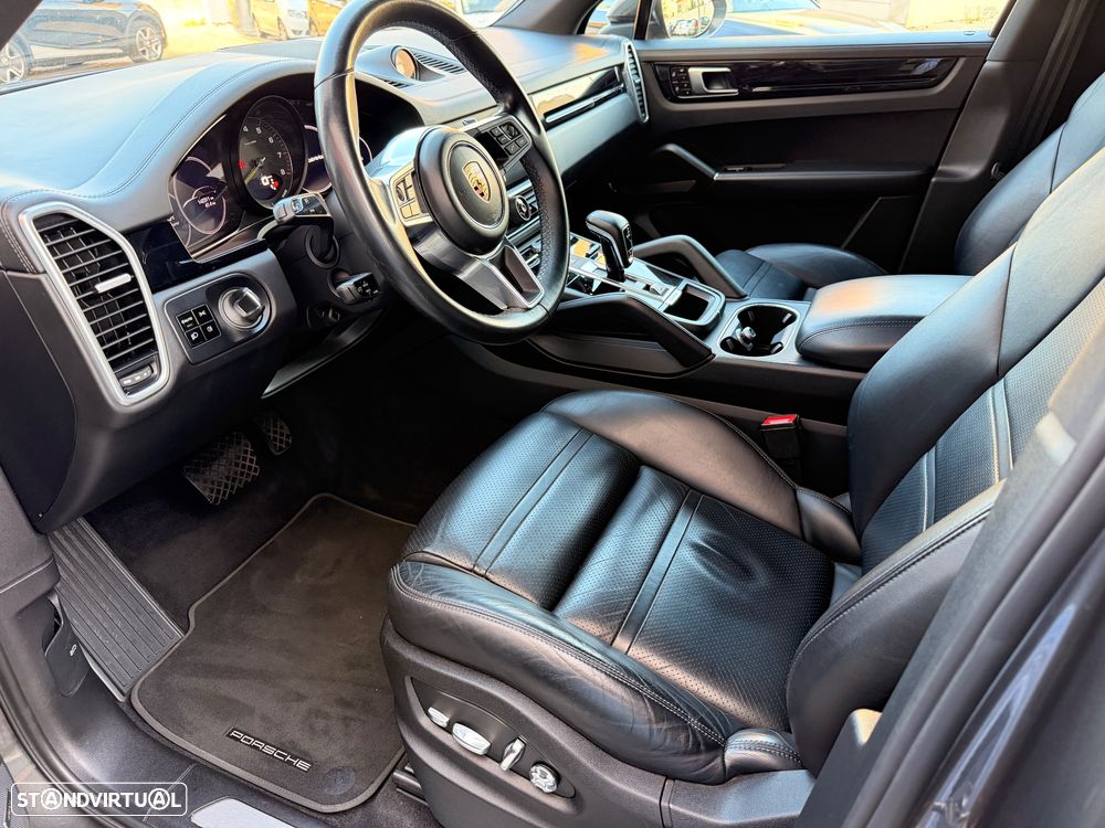 Porsche Cayenne E-Hybrid - 8