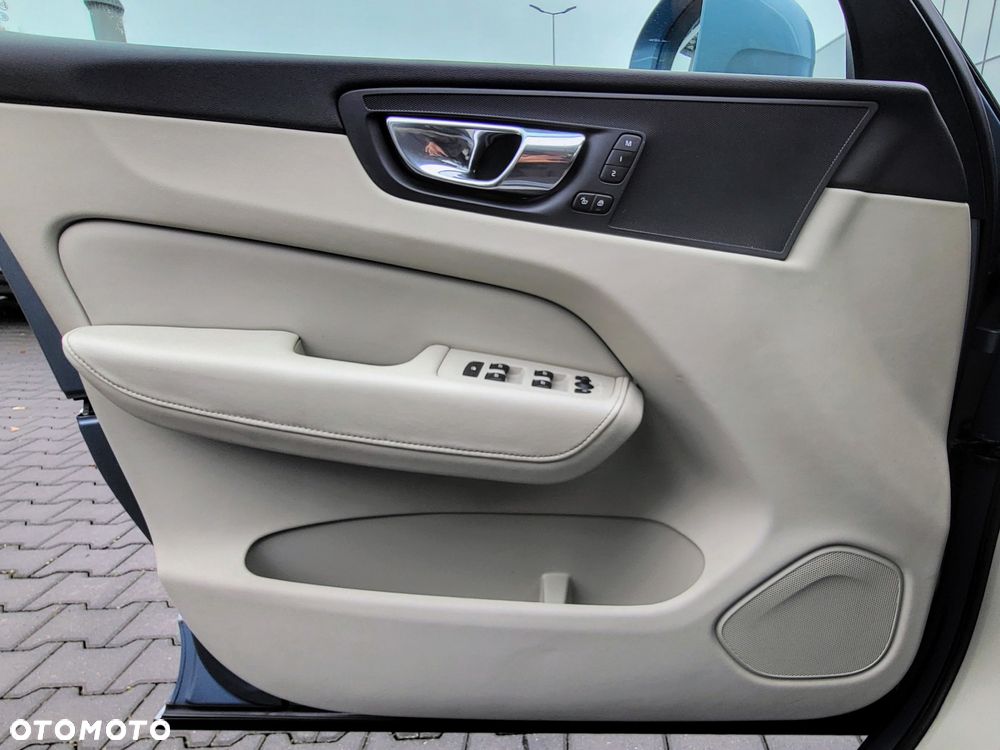 Volvo XC 60 D4 AWD Inscription - 10