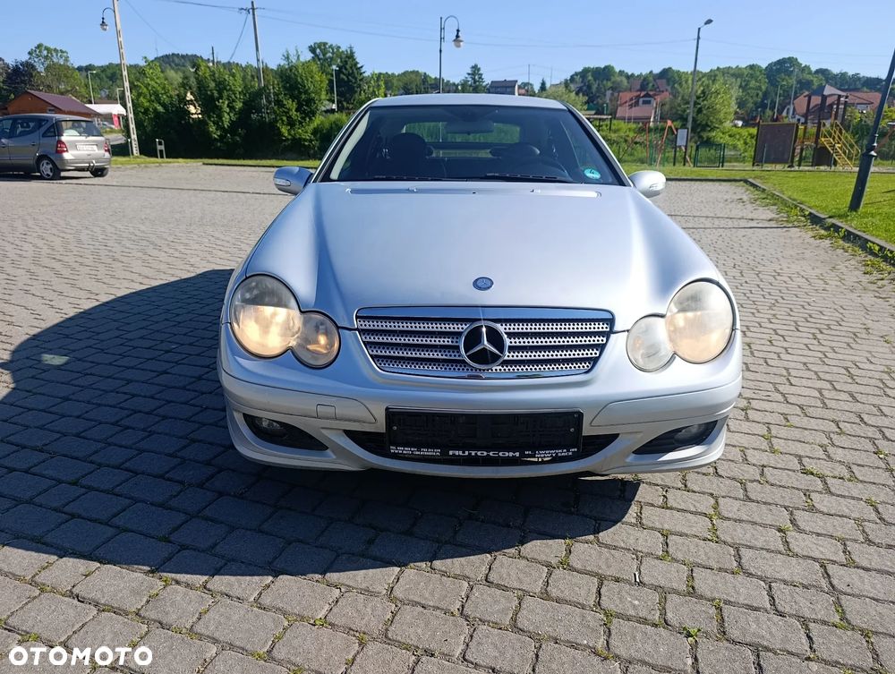 Mercedes-Benz Klasa C 200 Kompressor Sportcoupe - 3