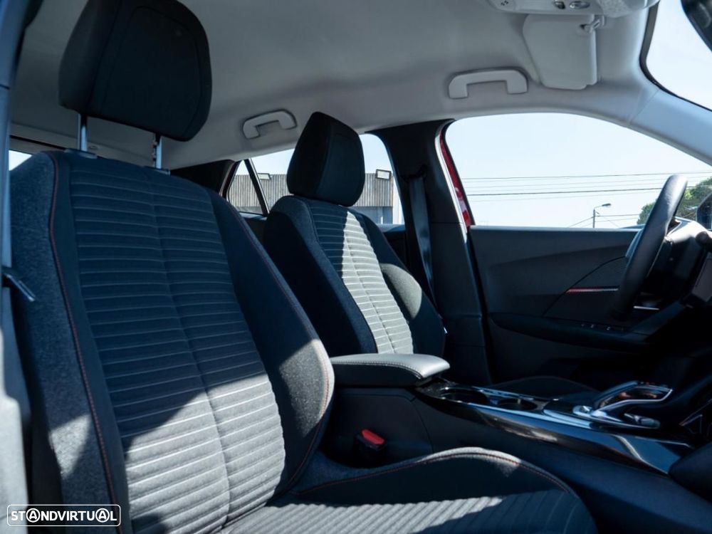 Peugeot e-2008 50 kWh Active - 20