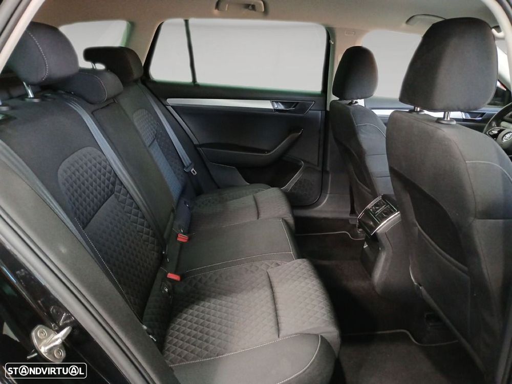 Skoda Superb Break 2.0 TDI Ambition - 23