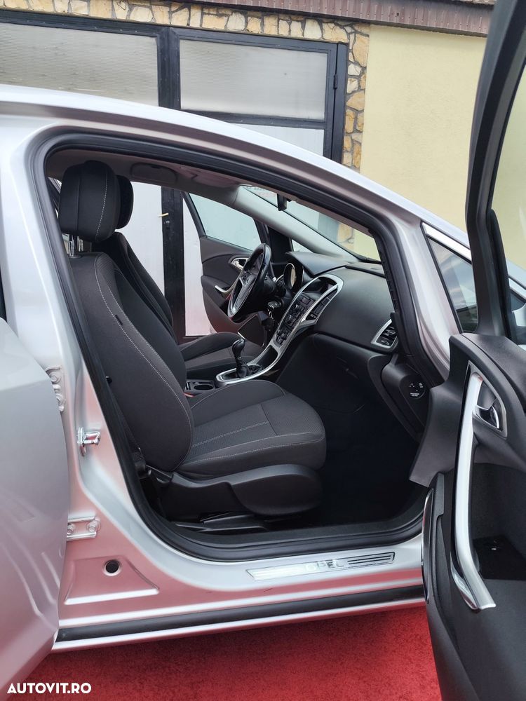 Opel Astra - 10