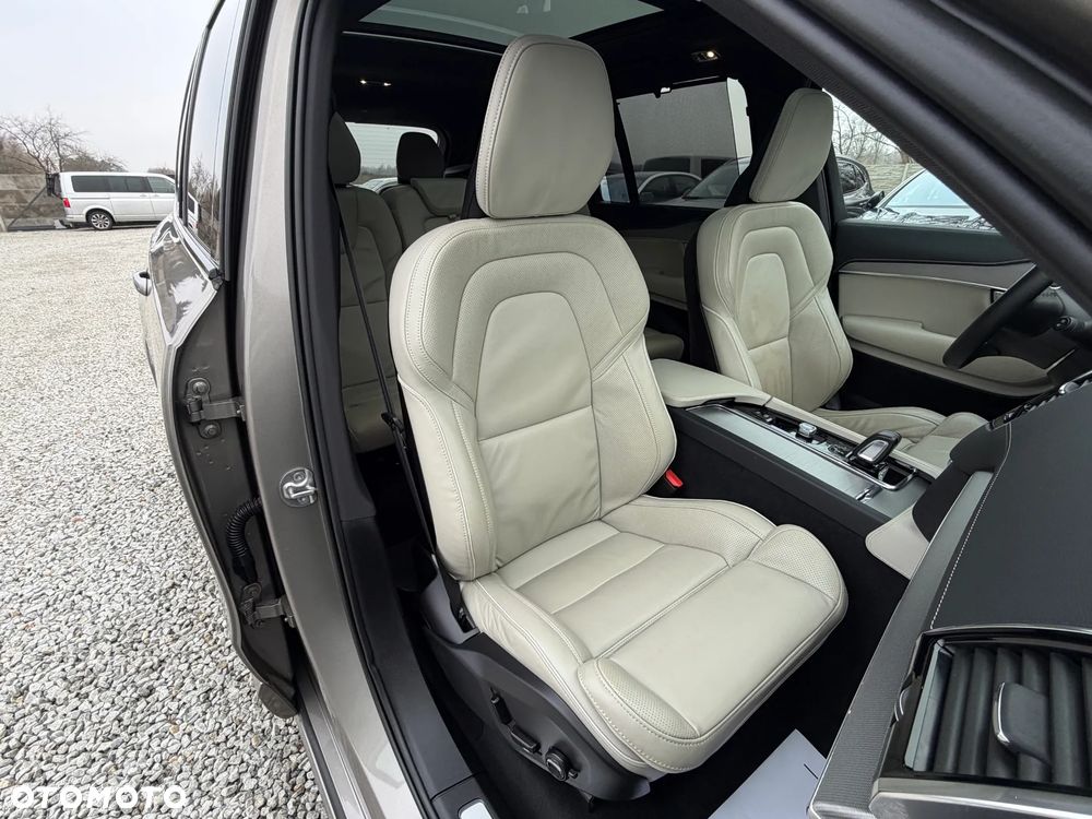 Volvo XC 90 T8 AWD Recharge Ultimate Dark - 36