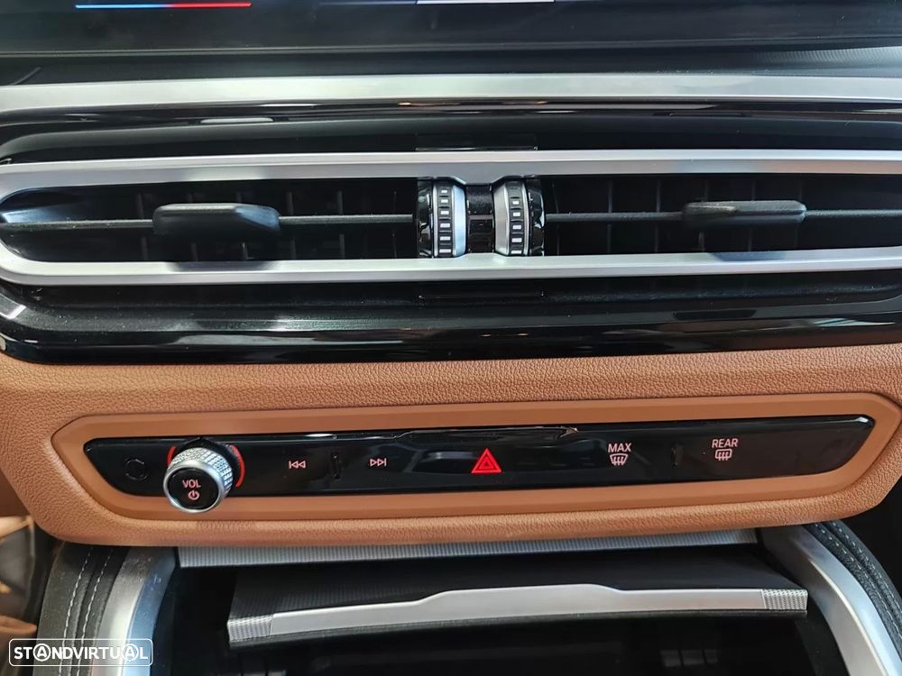 BMW i4 eDrive40 Pack Desportivo M - 34