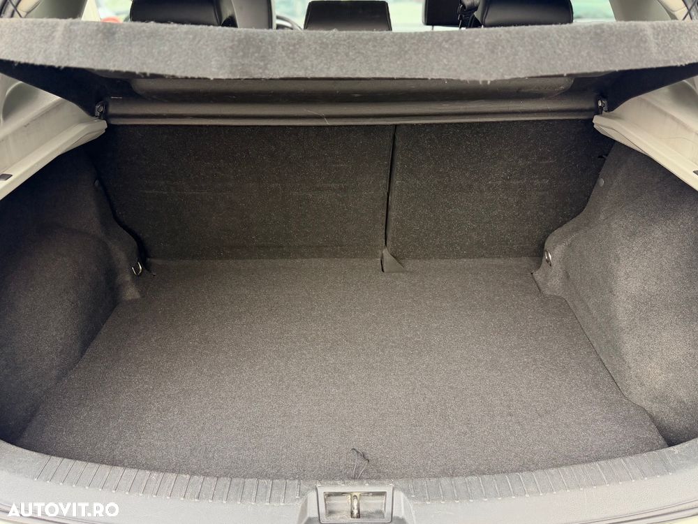 Nissan Qashqai 1.6 DCI DPF Start/Stop acenta - 14