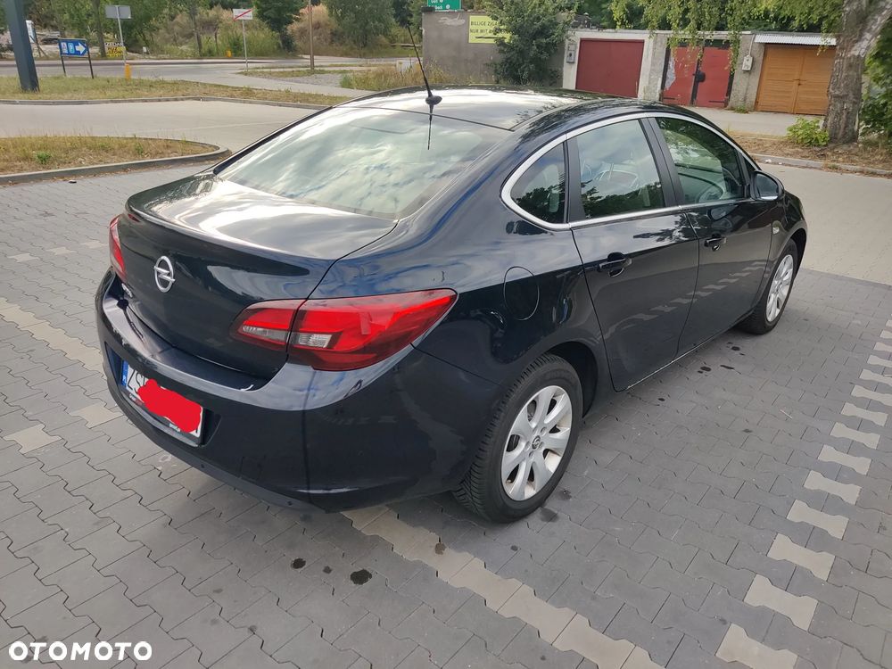 Opel Astra 1.6 EU6 - 7