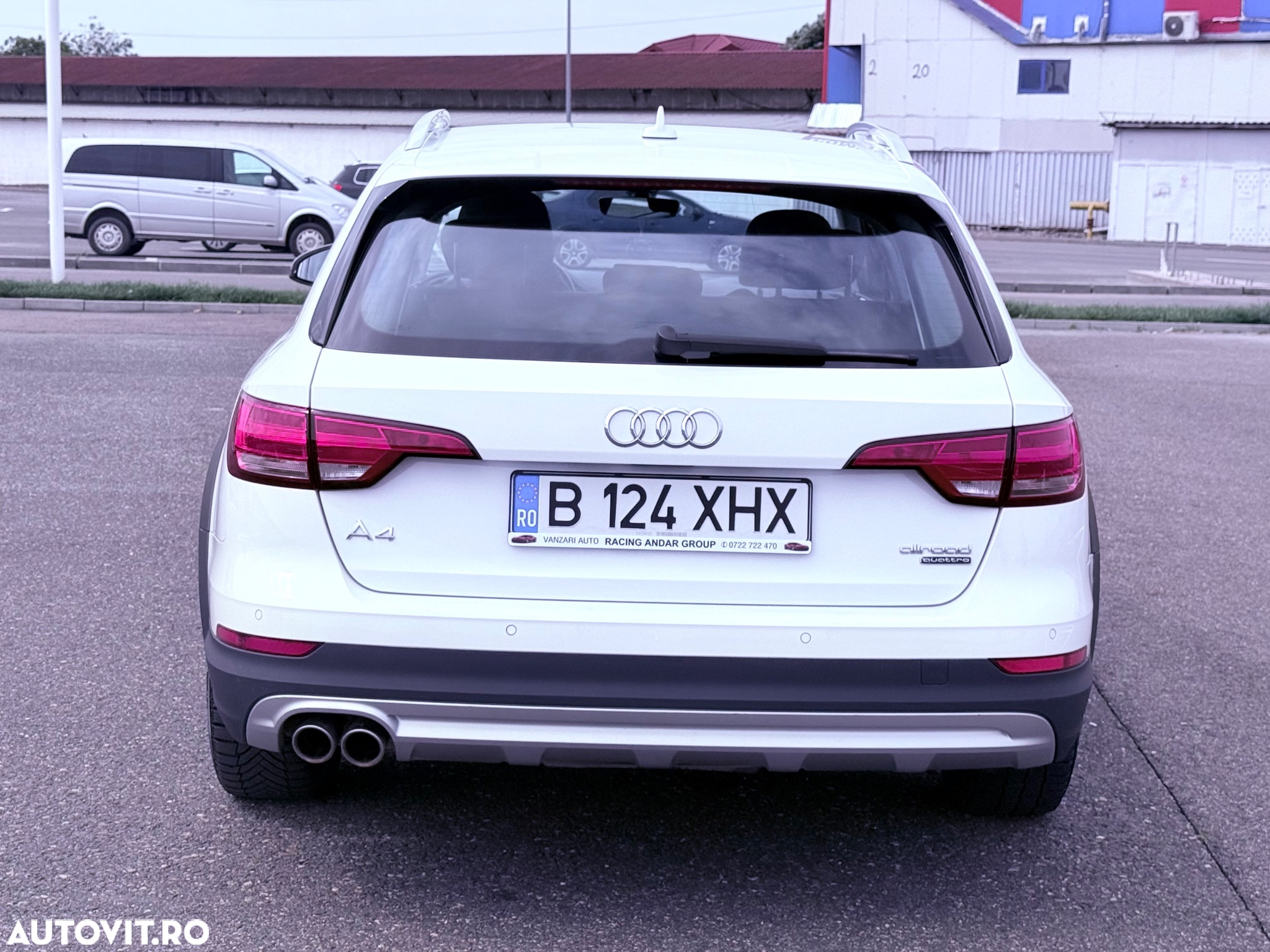 Audi A4 Allroad 2.0 TDI Quattro S tronic - 11