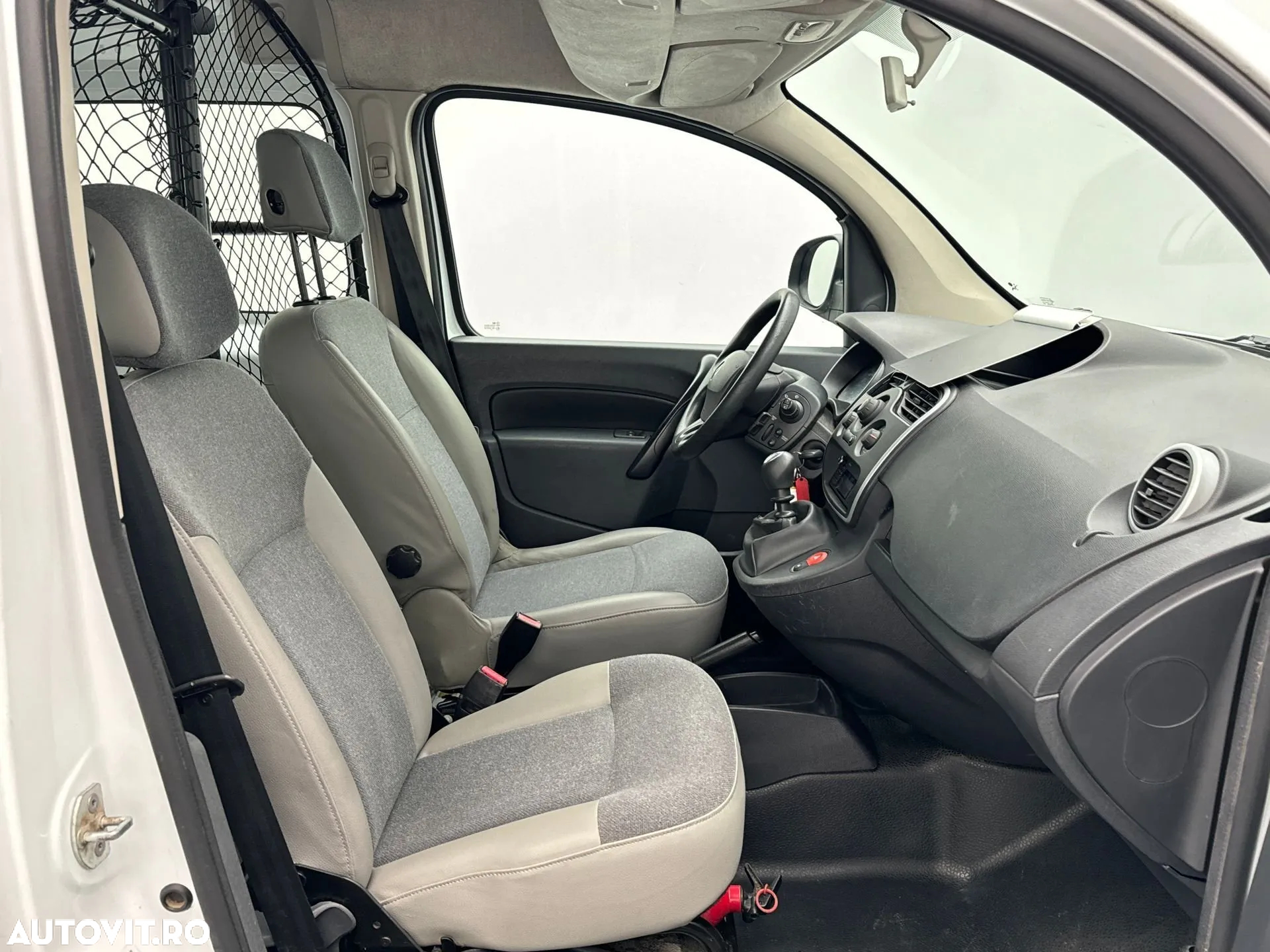 Renault Kangoo 1.5 dCi FAP Expression - 8