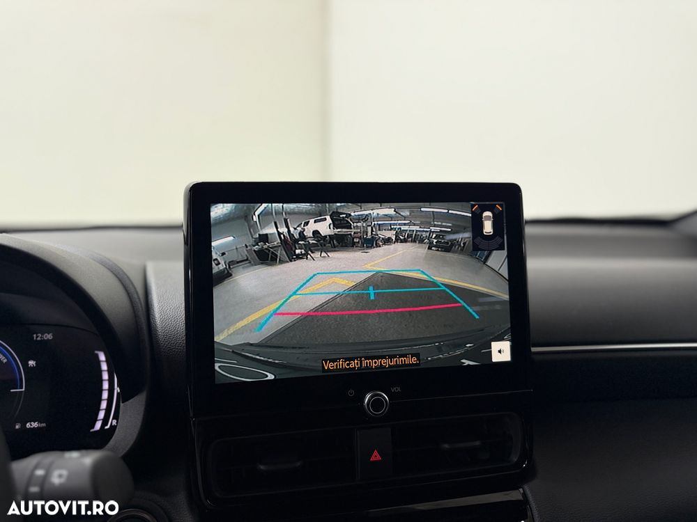 Toyota Yaris Cross 1.5 VVT-i HSD 116 4x2 HEV Dynamic - 22