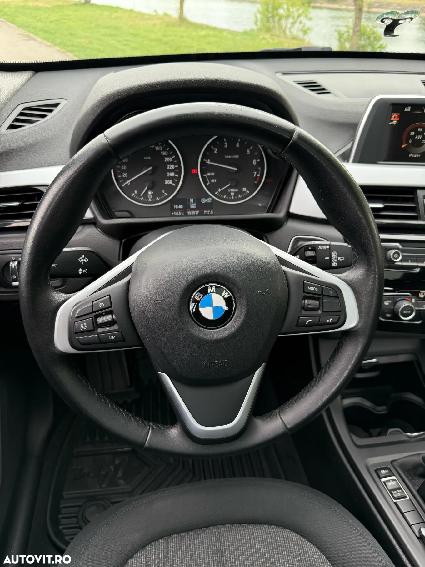 BMW X1 sDrive18i - 8