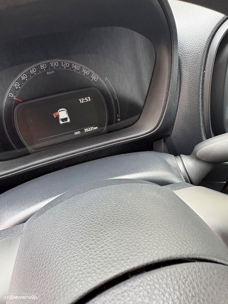 Toyota Aygo X Play - 6