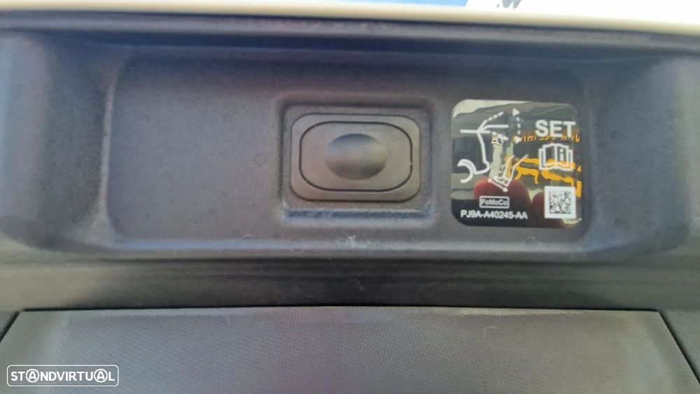 Ford Mustang Mach-E Premium AWD - 16