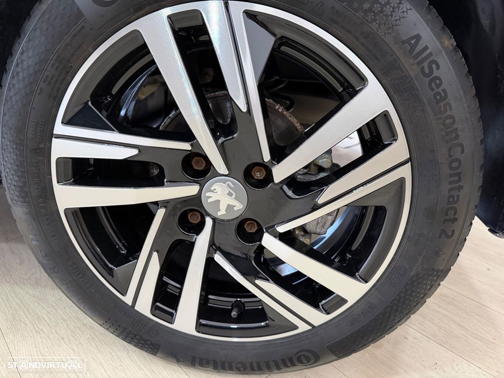 Peugeot 208 1.2 PureTech GT Line - 10