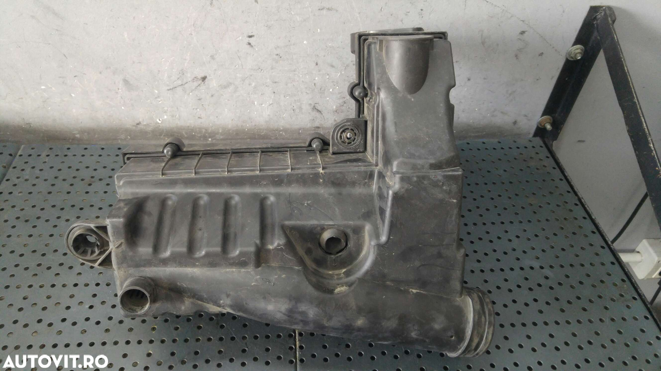 Carcasa filtru aer 1.9 tdi vw golf 5 1k1 3c0129607af 3c0129601am 1k0183b 1k0129620f - 2