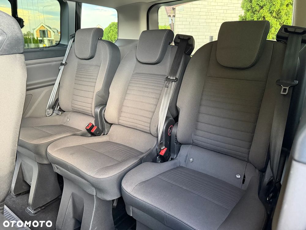 Ford Tourneo Custom - 18