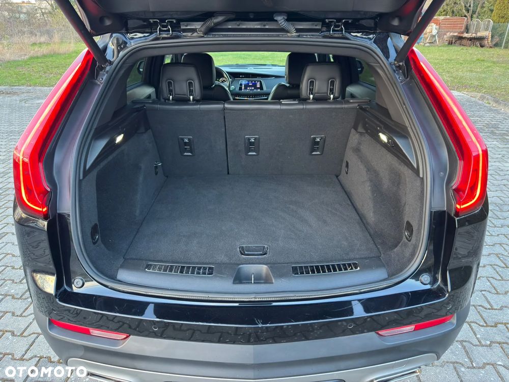 Cadillac XT4 350T AWD Premium Luxury - 18