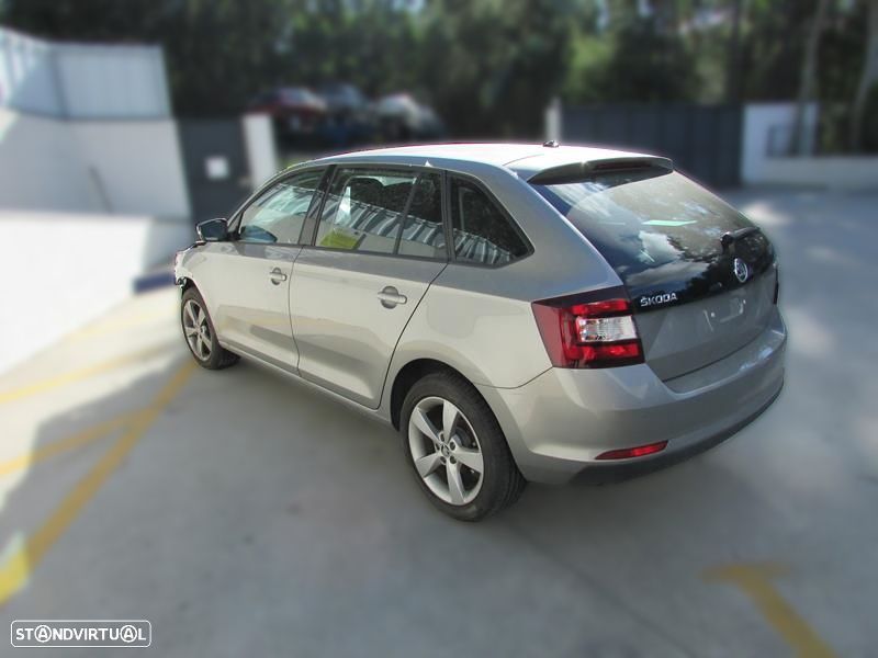Skoda Favorit 1.2 i (89cv) de 2016 - Peças Usadas (5643) - 4