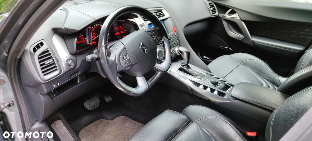 Citroën DS5 HDi 165 Business - 6