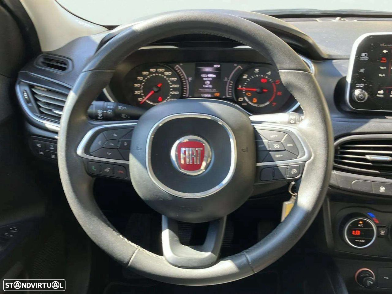 Fiat Tipo Station Wagon 1.6 M-Jet Lounge J17 - 12