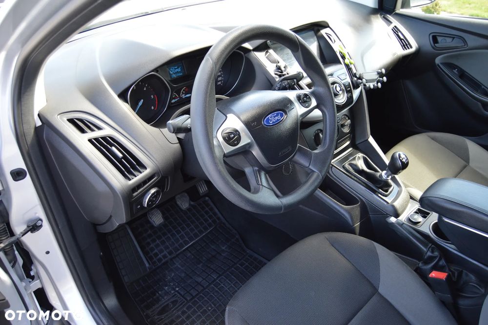 Ford Focus - 10