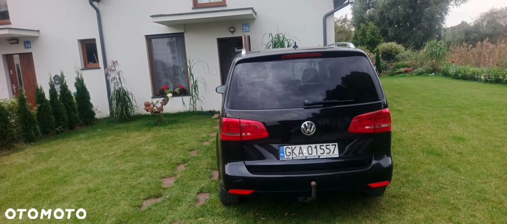 Volkswagen Touran - 4