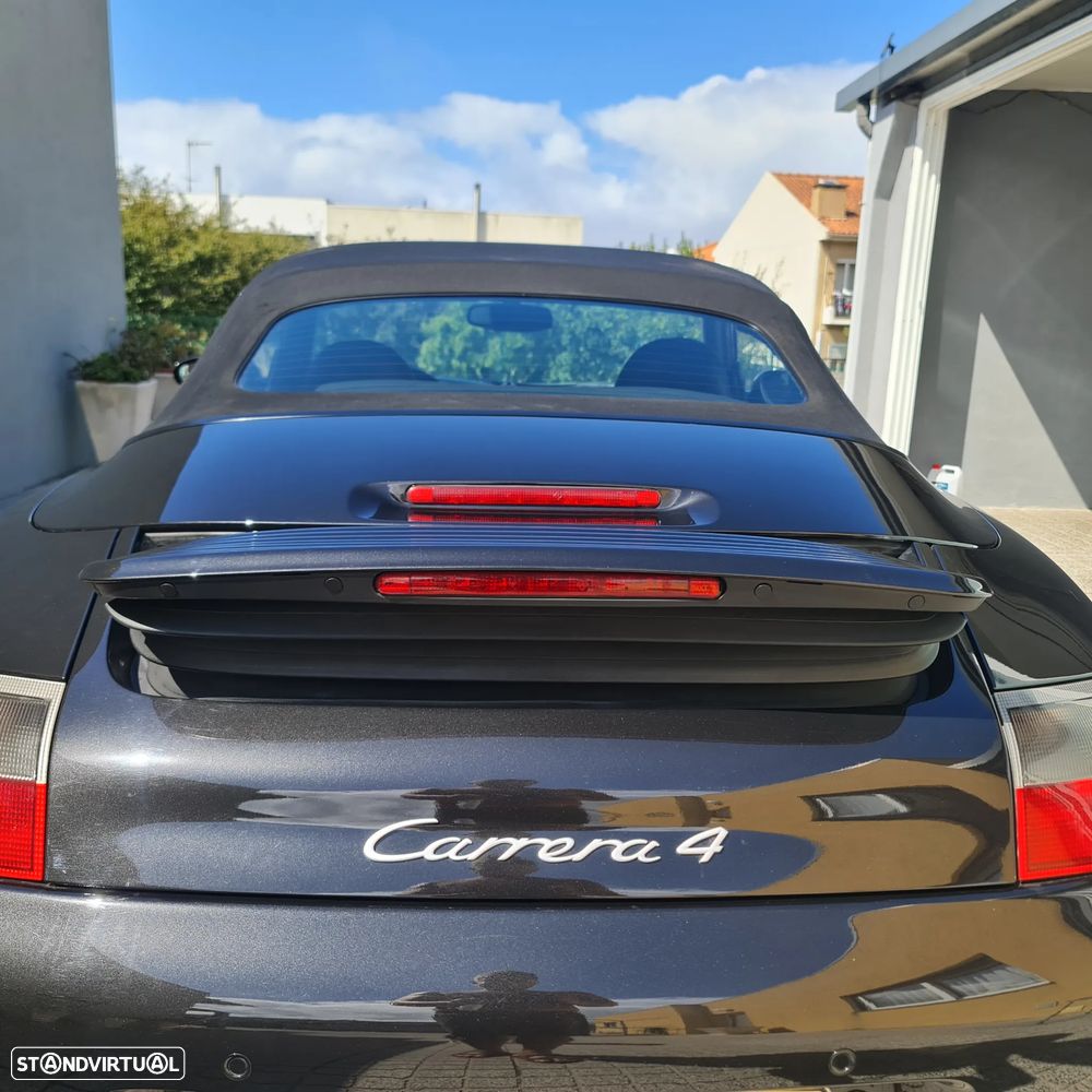 Porsche 911 (996) - 1