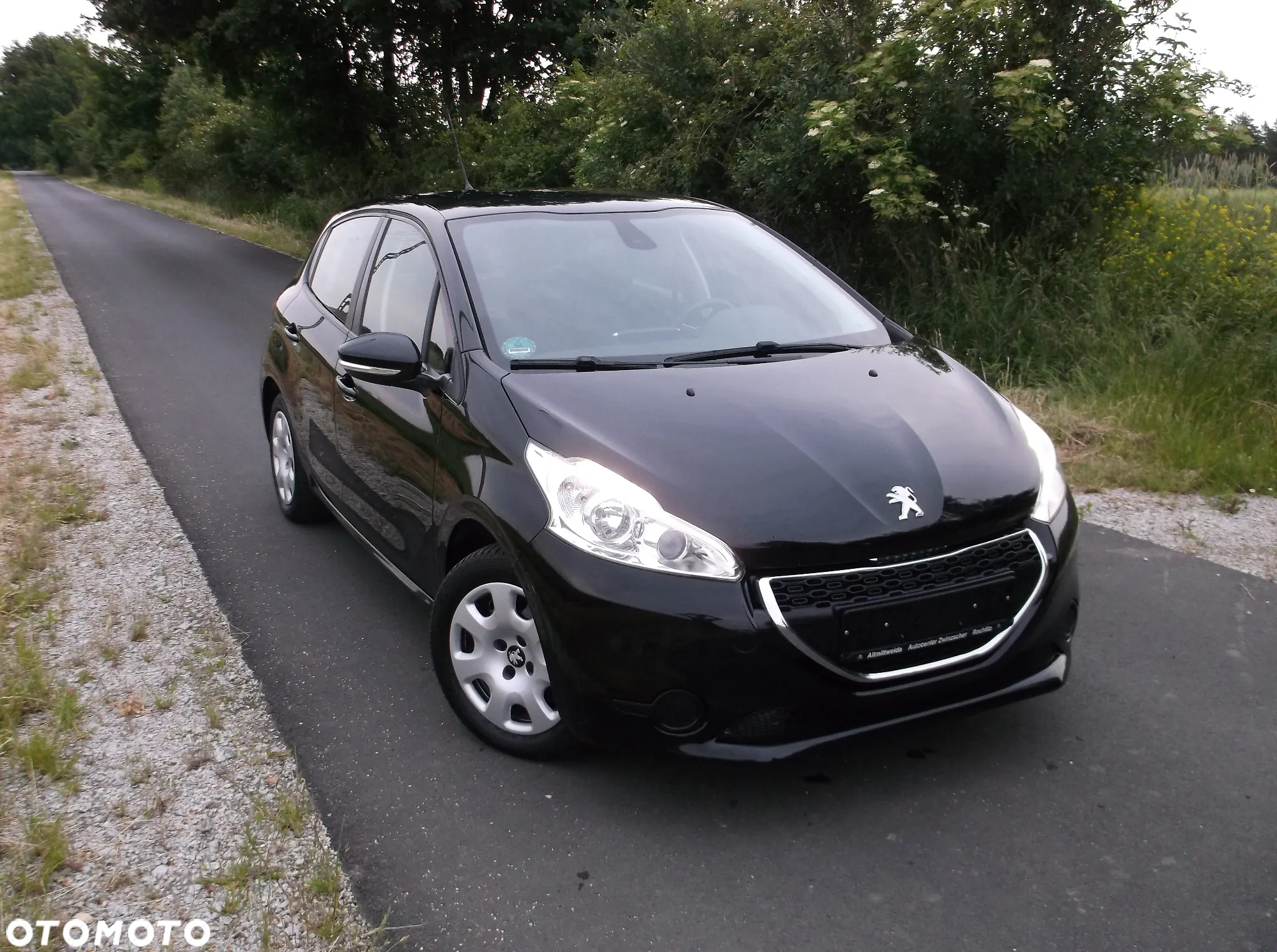 Peugeot 208 1.2 PureTech Allure - 25