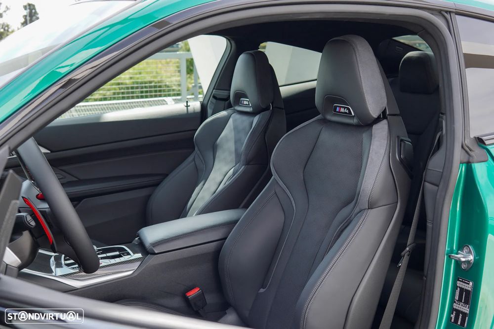 BMW M4 Competition xDrive - 22