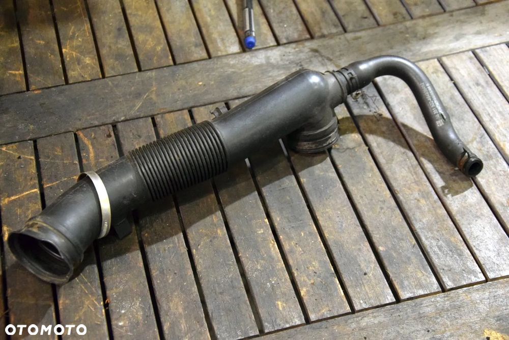 Opel Meriva A 1.4 Z14XEP Przewód rura dolotu powietrza 55354342 - 1