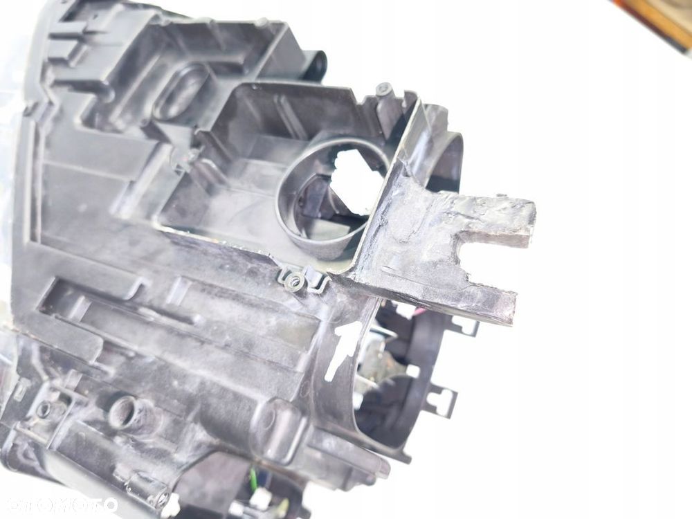 REFLEKTOR LAMPA PRAWY PRZÓD XENON LED AUDI Q3 8U 8U0941006 EU USZKODZONA - 11
